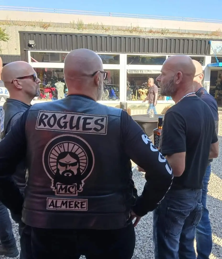 Rogues MC Almere op bezoek bij Bart’s Bike Shop
