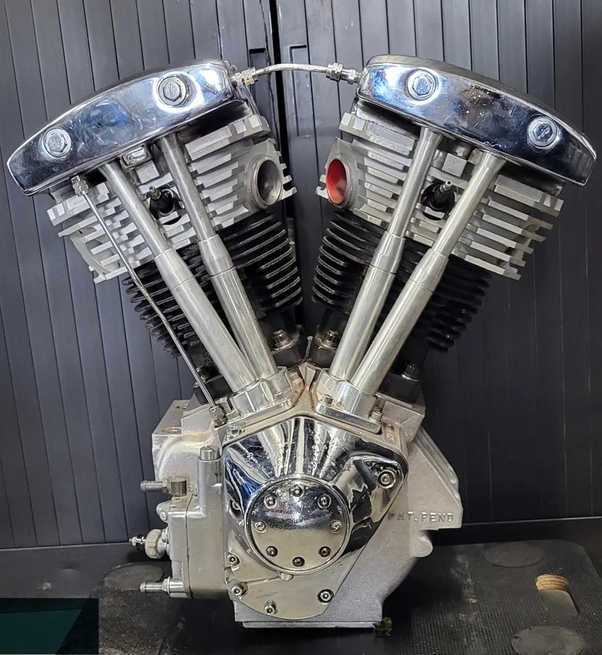 Gereviseerd Harley V-twin motorblok met gepolijste kleppendeksels